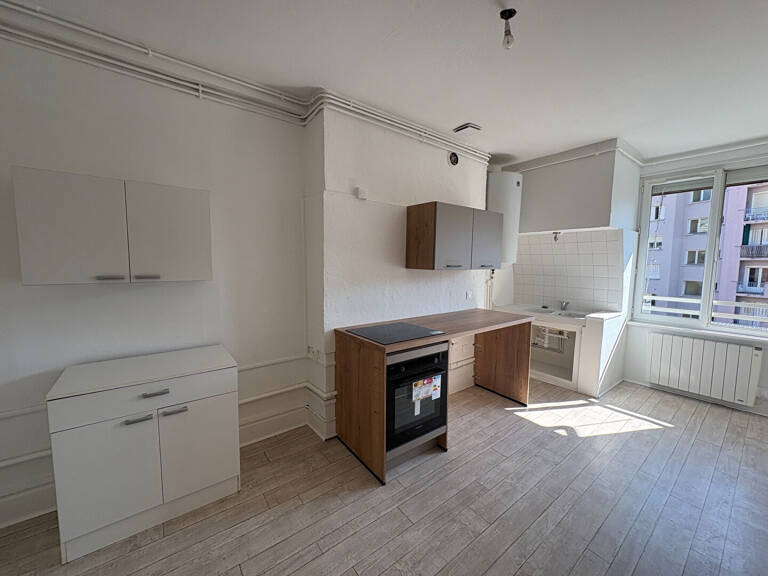 Appartement VOIRON - 2 pièce(s) - 70.89 m2 — photo 1