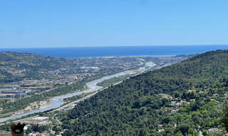 Maison 8 Pièces 205 m² à vendre à Gattières (06510)