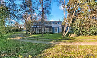 Maison 9 Pièces 214 m² à vendre à Vieillevigne (44116)