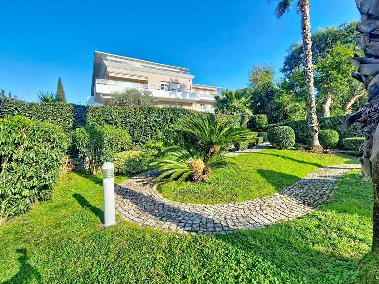 Cannes – Quartier Oxford | Spacieux T4 avec vaste terrasse, jard — photo 1