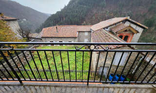 Maison 6 Pièces 103 m² à vendre à Vallées-d'Antraigues-Asperjoc (07530)