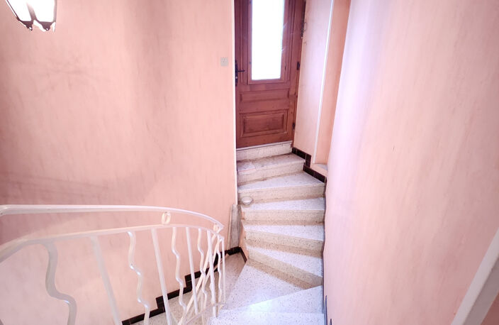 Maison de village en pierre - avec balcons, terrasses et jar — photo 4
