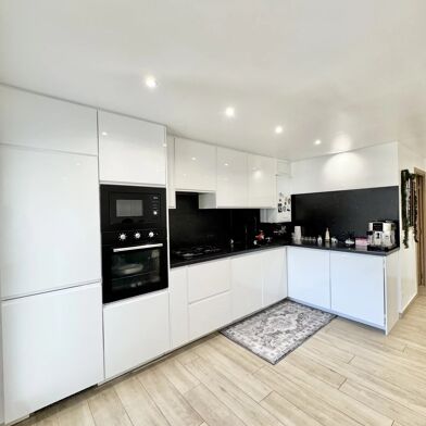 Appartement 3 pièces 360000 €