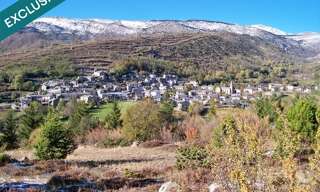 Terrain  558 m² à vendre à Angoustrine-Villeneuve-des-Escaldes (66760)