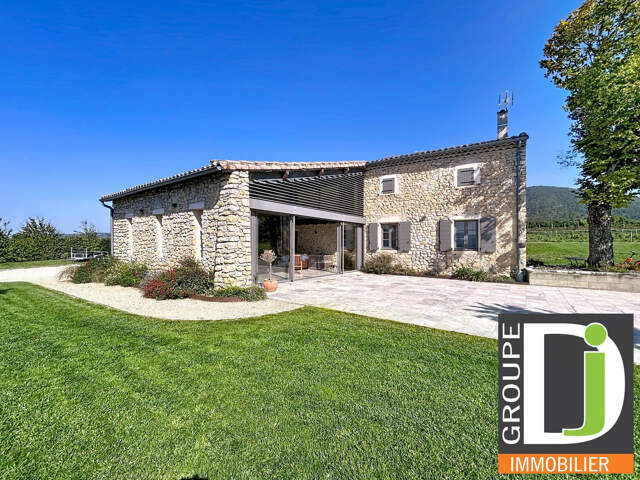 Batisse en pierre à vendre à Mirmande, avec plusieurs dépenda — photo du bien