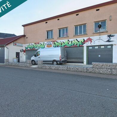 Immeuble  240000 €