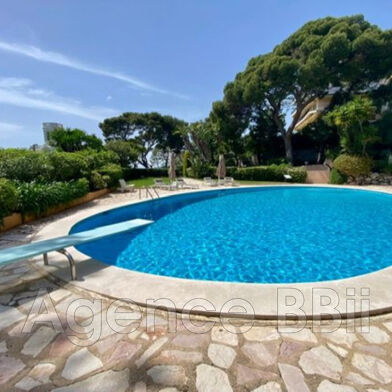 Appartement 4 pièces 890100 €