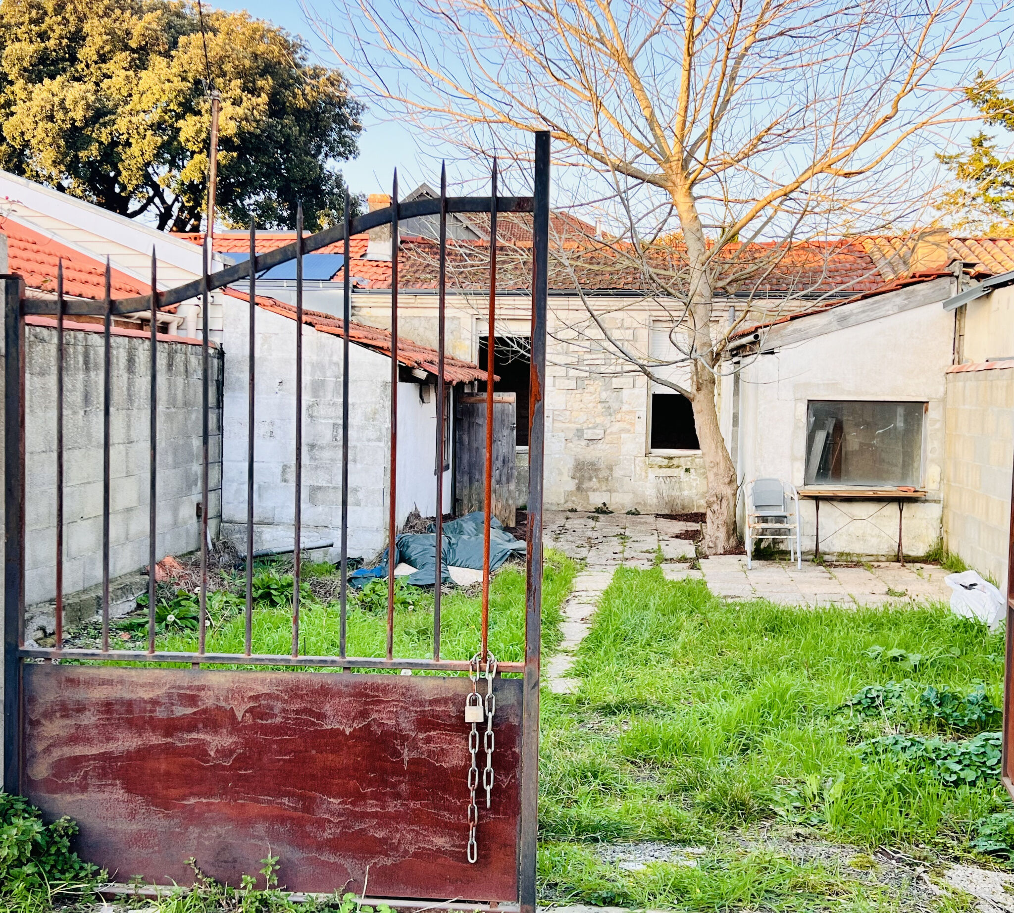 Villa / Maison  T1 à vendre Rochelle (La) 17000