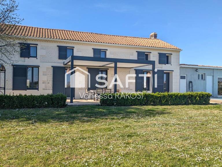 Meschers-sur-Gironde  Propriété avec 2 habitations, piscine, jacuzzi et 5000 m² sans vis-à-vis — photo 1