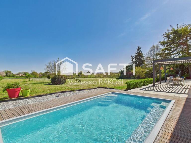 Meschers-sur-Gironde  Propriété avec 2 habitations, piscine, jacuzzi et 5000 m² sans vis-à-vis — photo 1
