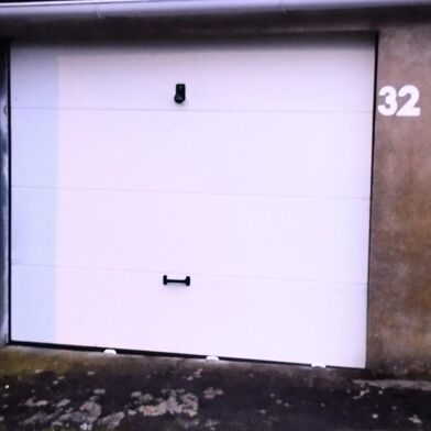 Garage  25500 €