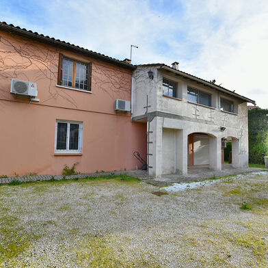 Maison 7 pièces 290000 €