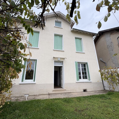 Maison 3 pièces 870 €