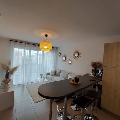 Appartement 2 pièces 715 €