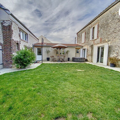 Maison 10 pièces 530000 €