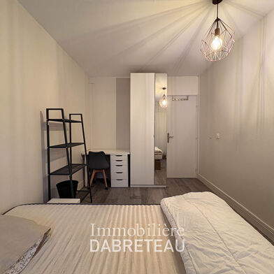 Appartement 5 pièces 495 €