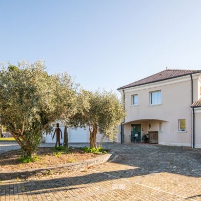 Maison 7 pièces 694300 €