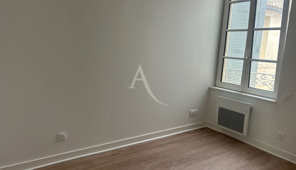 Appartement 1 pièces  à louer Rochefort 17300