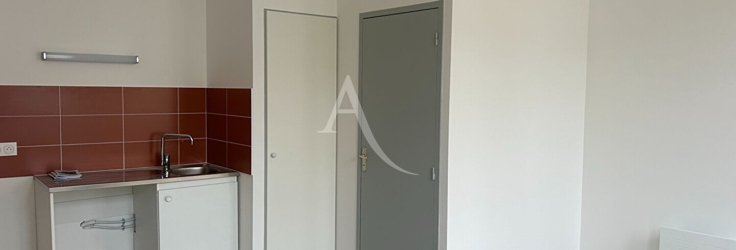 Appartement 1 Pièce 23 m² à louer à Rochefort (17300)