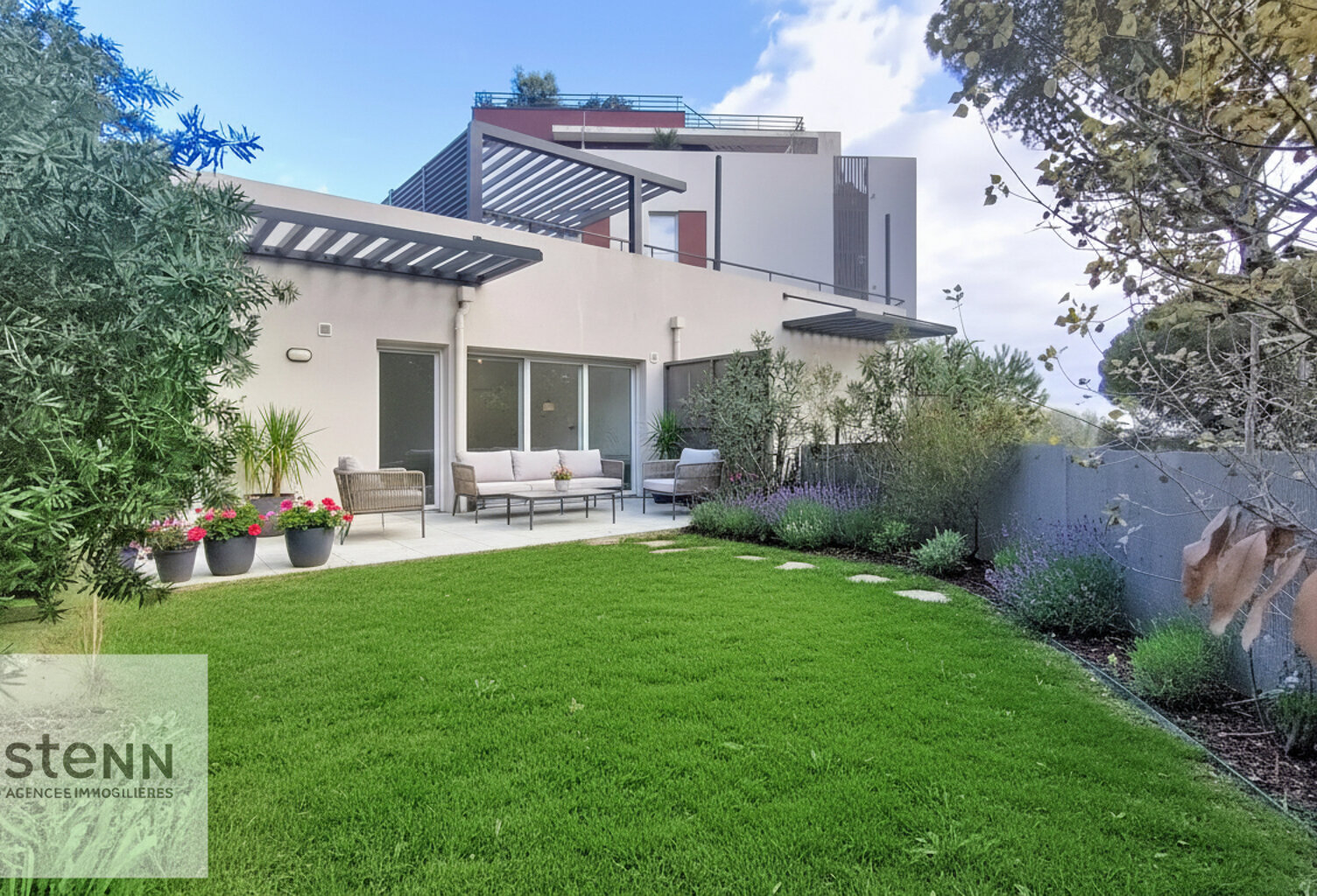 T3 REZ DE JARDIN TERRASSE JARDIN GARAGE DOUBLE — photo 1