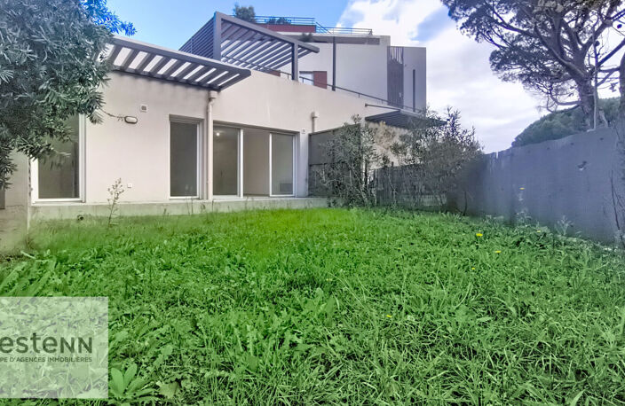 T3 REZ DE JARDIN TERRASSE JARDIN GARAGE DOUBLE — photo 3