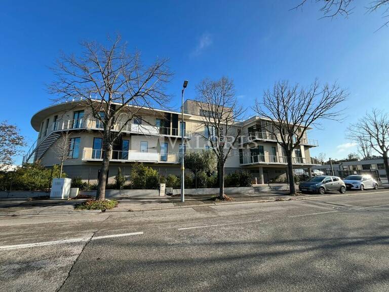 BUREAUX à LOUER — photo 1