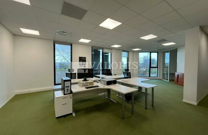 BUREAUX à LOUER — photo 3