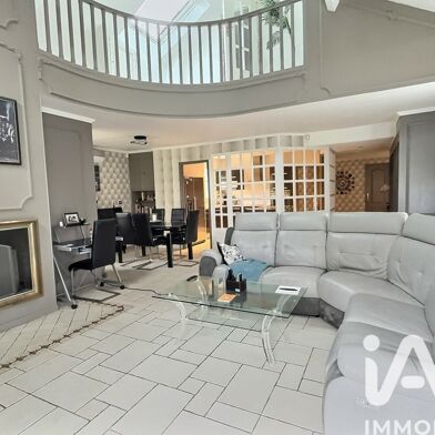 Maison 8 pièces 520000 €