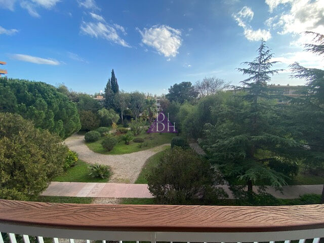 Appartement  T2 à louer Hyères 83400