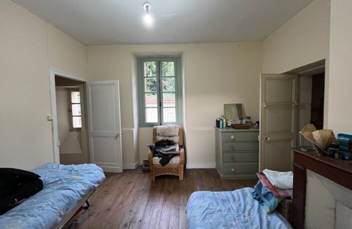 Maison en pierre de 3 pièces principales — photo 3
