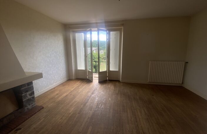 Vente maison 4 pièces 114 m² Biars-sur-Cère (46130) — photo 3