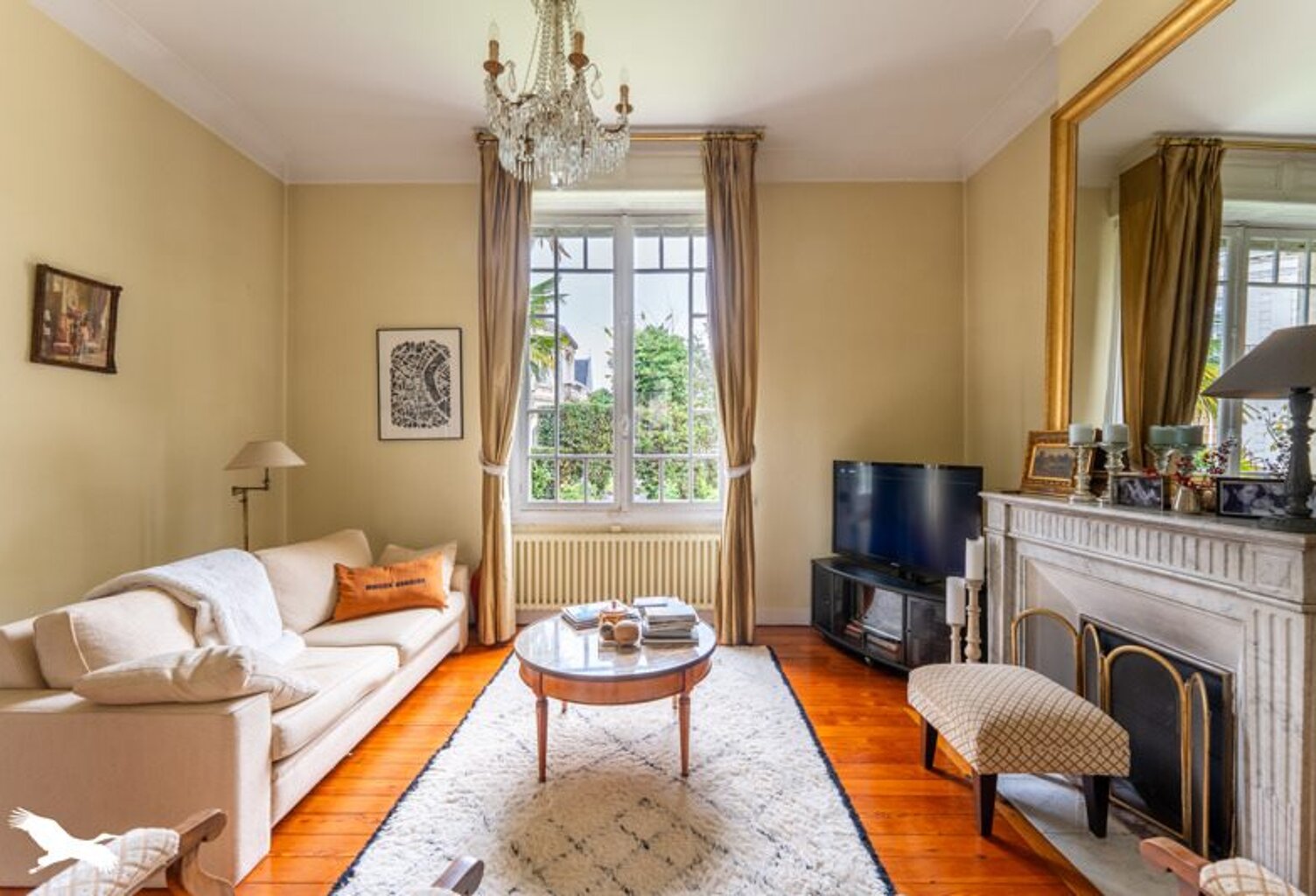 Maison en pierre de 9 pièces principales — photo 1