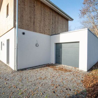 Maison 4 pièces 369600 €