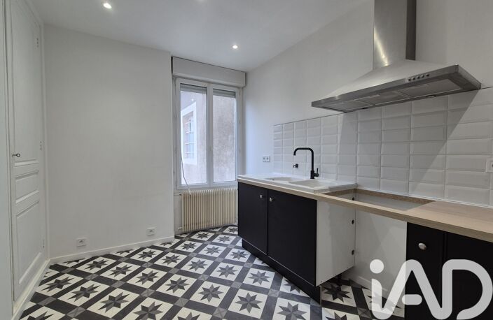 Vente Maison de ville 5 pièces — photo 2