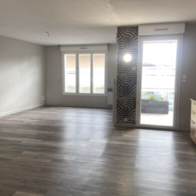 Appartement 3 pièces 800 €