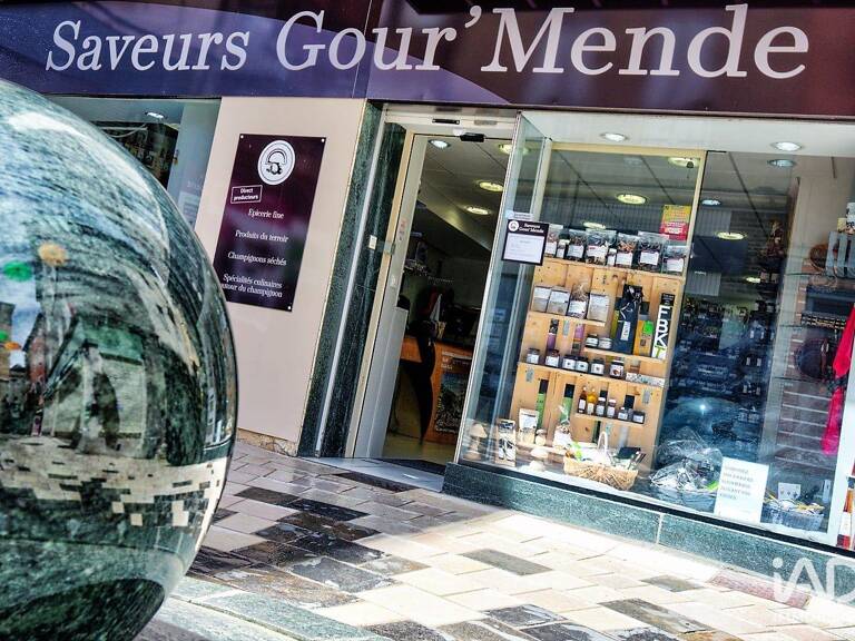 Vente Boutique/Local commercial 45 m&sup2; — photo 1
