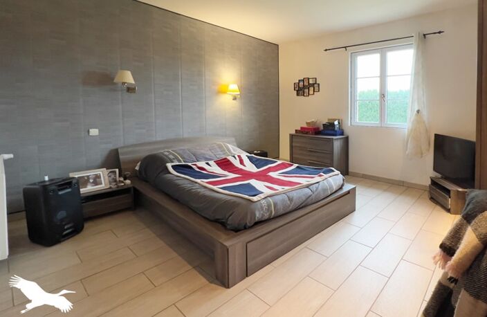 Vente maison 4 pièces 138 m² Confolens (16500) — photo 5