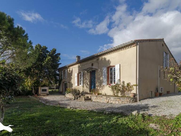 Maison de bourg de 7 pièces principales — photo 1