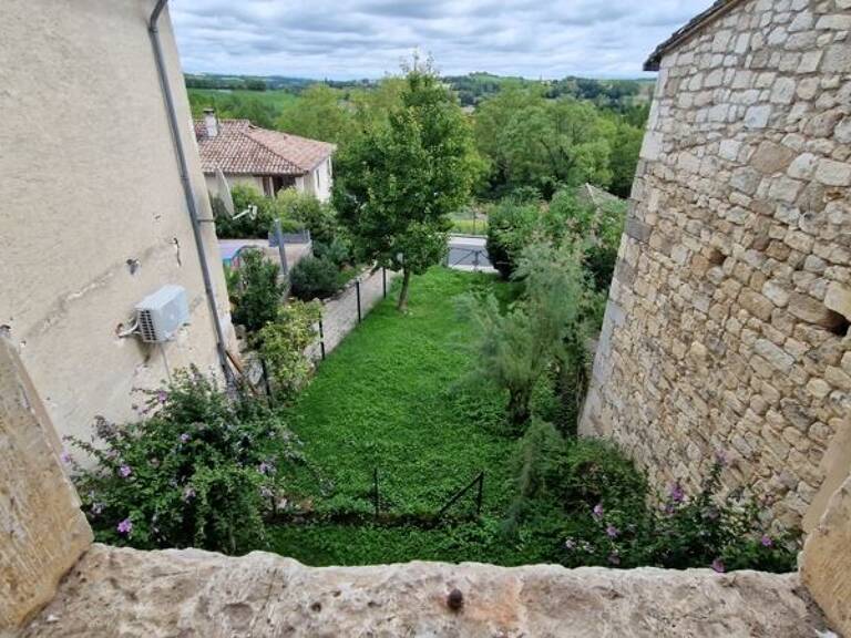 Maison en pierre de 2 pièces principales — photo 1
