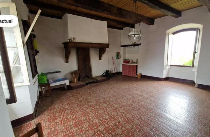 Maison en pierre de 2 pièces principales — photo 2