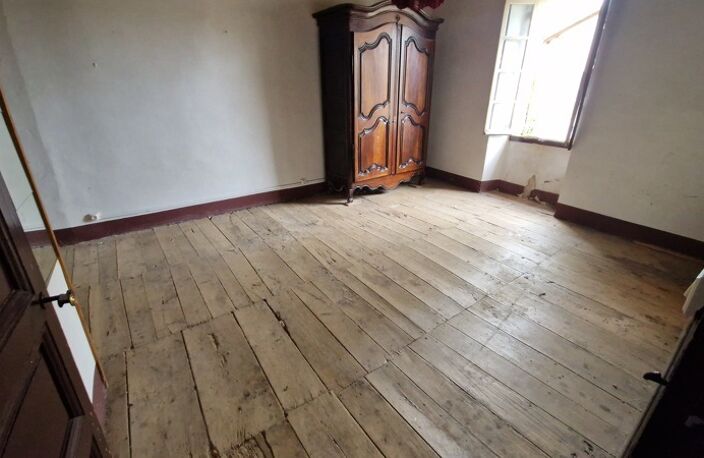 Maison en pierre de 2 pièces principales — photo 3