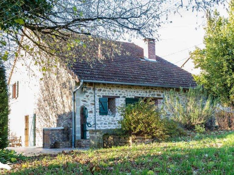 Maison en pierre de 5 pièces principales — photo 1