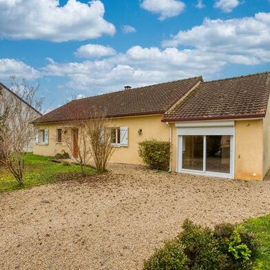 Maison 6 pièces 265500 €