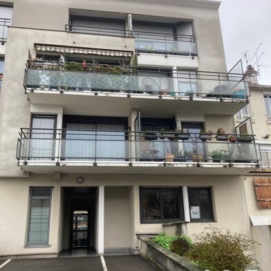 Appartement 2 pièces 810 €