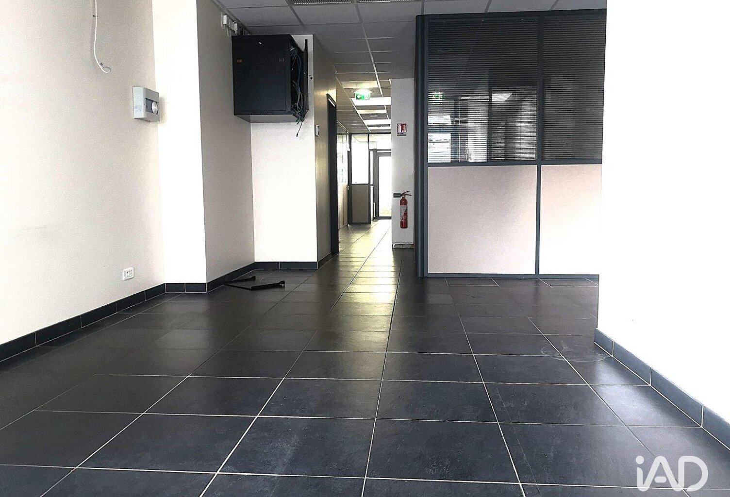 Vente Bureaux 97 m&sup2; — photo 1