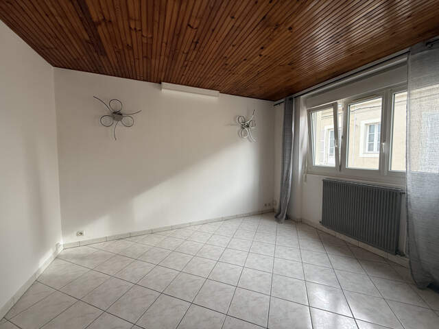 A LOUER -  APPARTEMENT TYPE 2 - LE MANS LES QUAIS — photo du bien