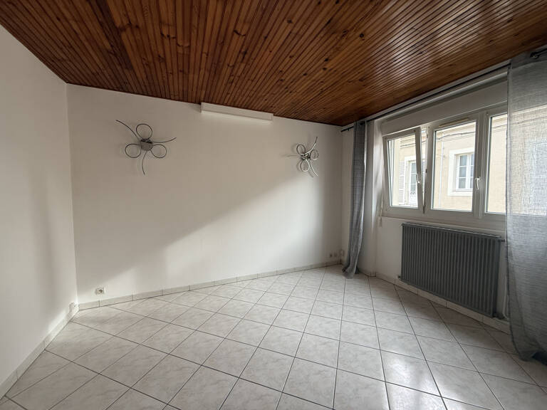A LOUER -  APPARTEMENT TYPE 2 - LE MANS LES QUAIS — photo 1