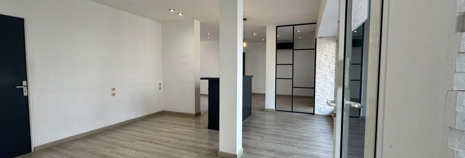 Commerce  65 m² à louer à Nîmes (30000)
