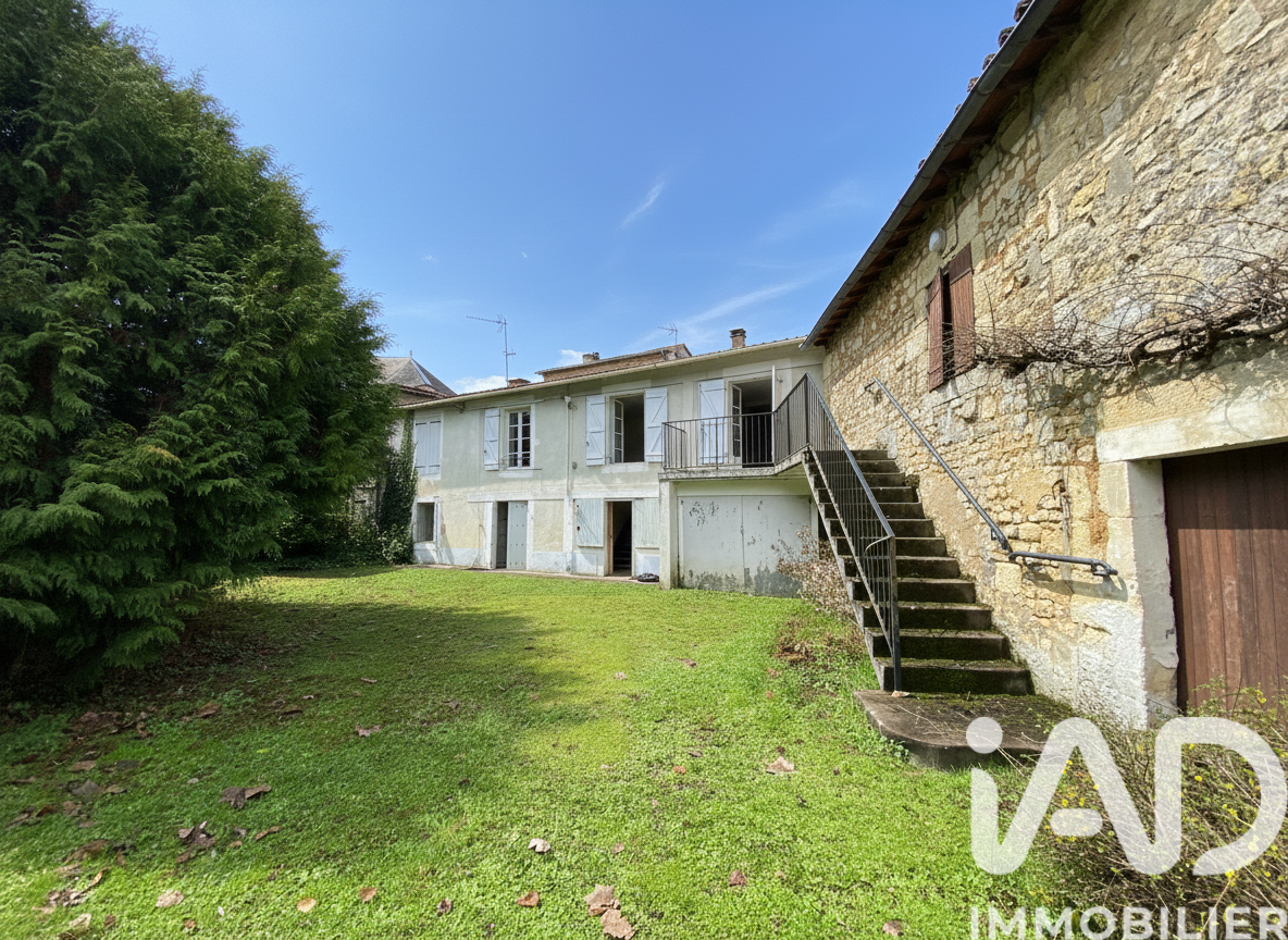 St-Maixent-L-Ecole - 91m² - 5p. - 4ch.