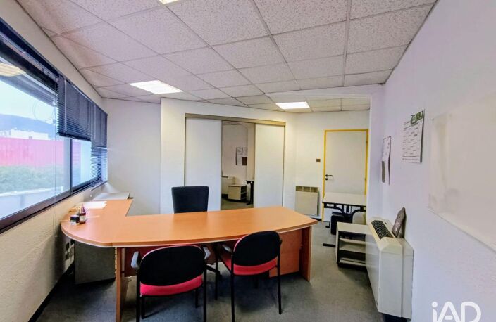 Location Bureaux 200 m&sup2; — photo 3